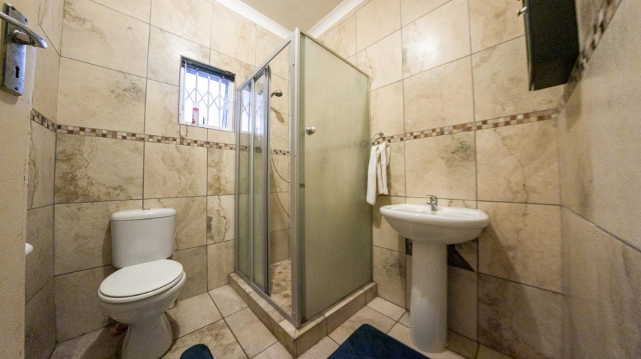 5 Bedroom Property for Sale in Pretoria Gardens Gauteng