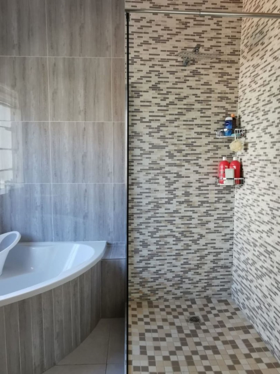 2 Bedroom Property for Sale in Killarney Gauteng