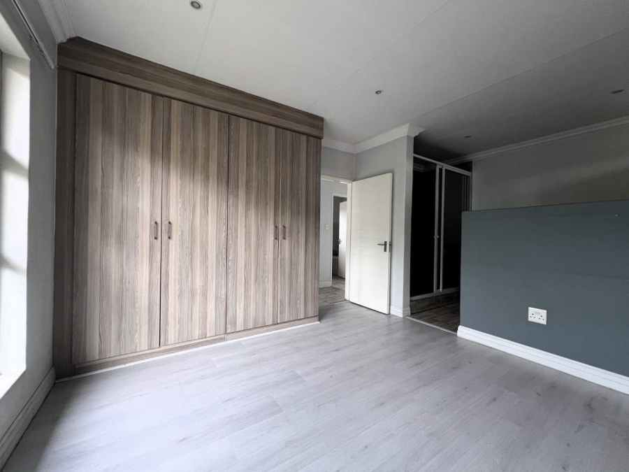 3 Bedroom Property for Sale in Noordhang Gauteng