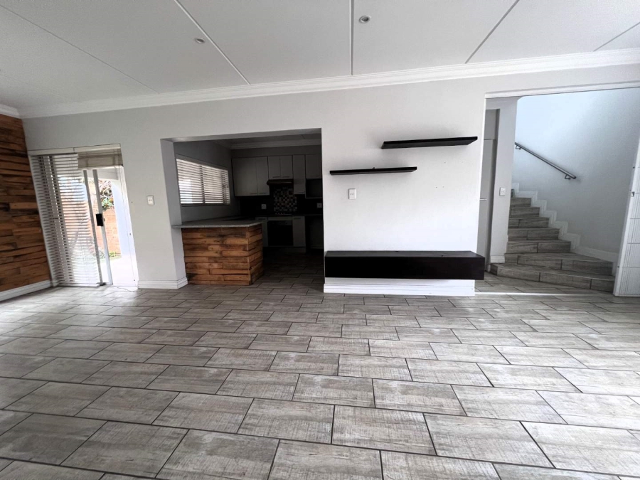 3 Bedroom Property for Sale in Noordhang Gauteng