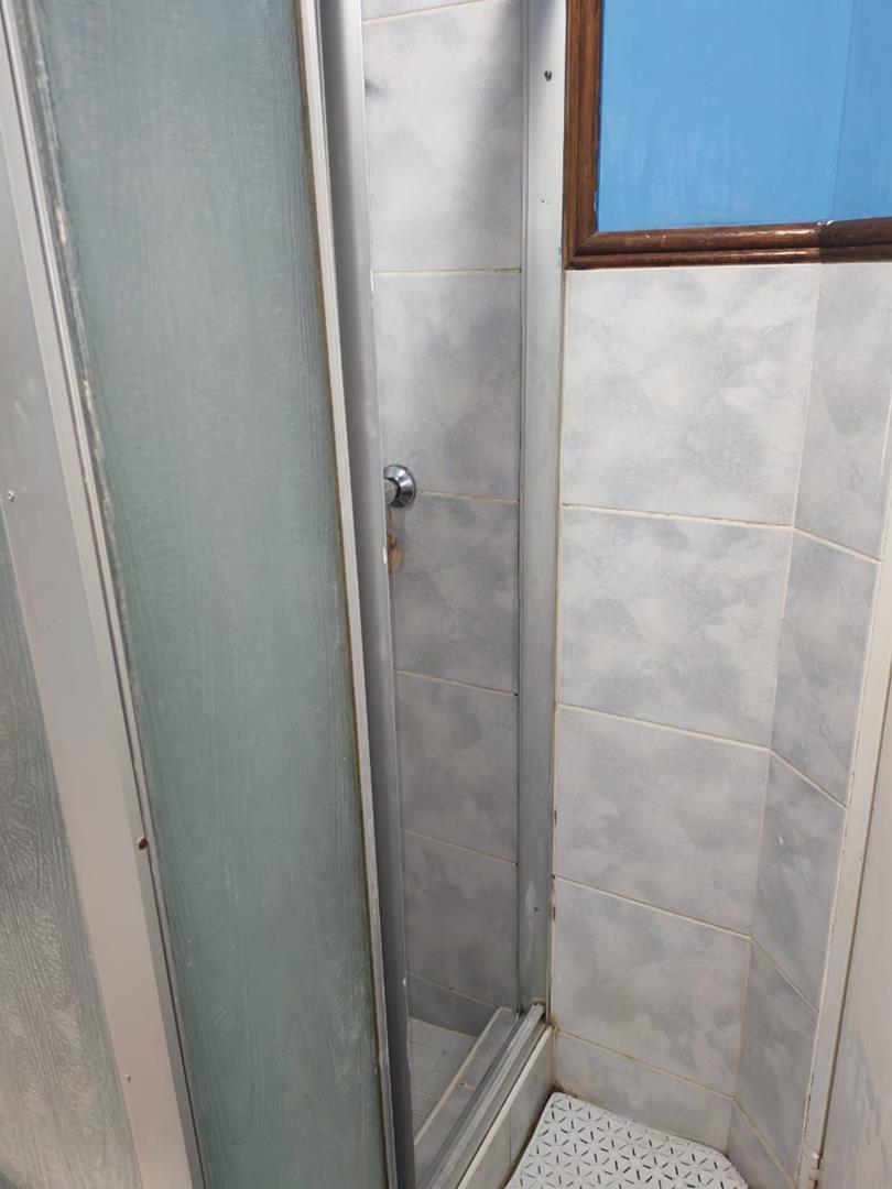 2 Bedroom Property for Sale in Die Hoewes Gauteng