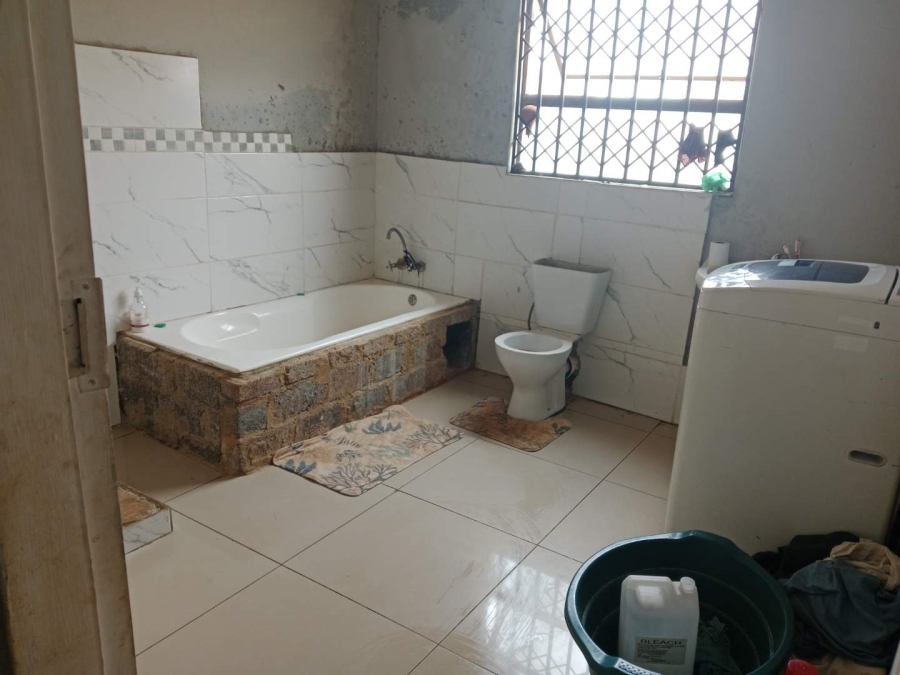 4 Bedroom Property for Sale in Orange Farm Gauteng