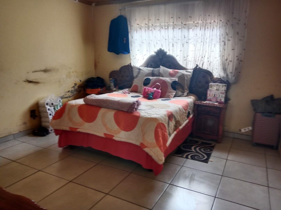 4 Bedroom Property for Sale in Orange Farm Gauteng