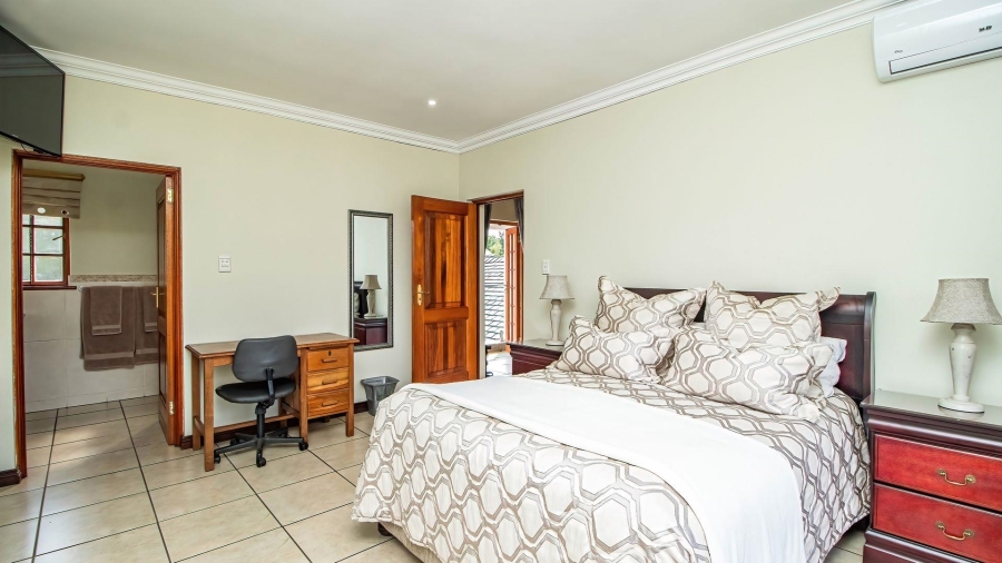 4 Bedroom Property for Sale in Lakefield Gauteng