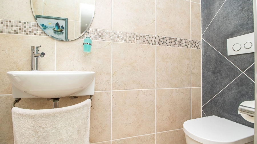 4 Bedroom Property for Sale in Lakefield Gauteng