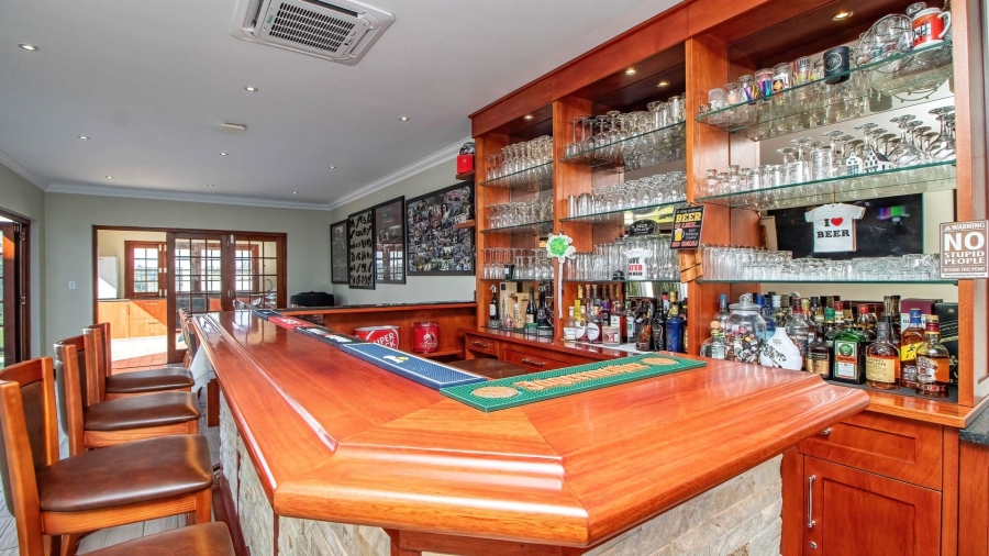 4 Bedroom Property for Sale in Lakefield Gauteng