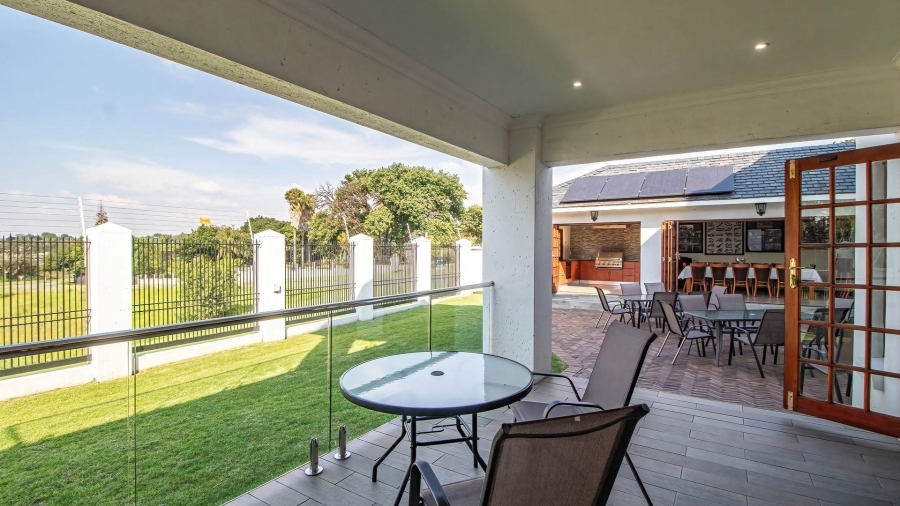 4 Bedroom Property for Sale in Lakefield Gauteng