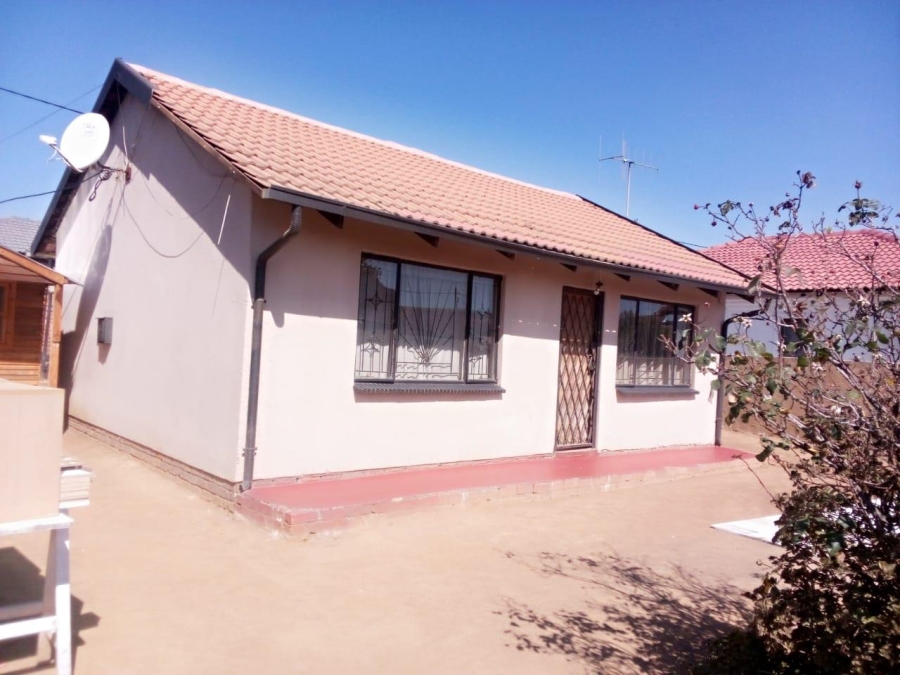2 Bedroom Property for Sale in Mamelodi East Gauteng