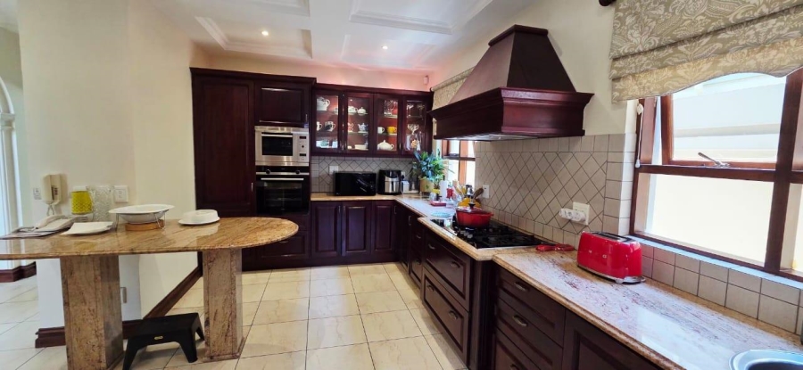 To Let 4 Bedroom Property for Rent in Bryanston East Gauteng