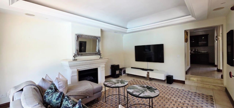 To Let 4 Bedroom Property for Rent in Bryanston East Gauteng