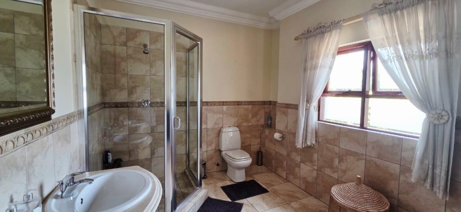 To Let 4 Bedroom Property for Rent in Bryanston East Gauteng