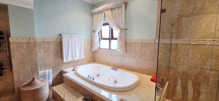 To Let 4 Bedroom Property for Rent in Bryanston East Gauteng