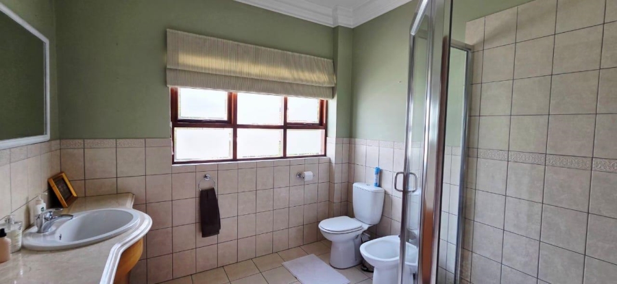 To Let 4 Bedroom Property for Rent in Bryanston East Gauteng
