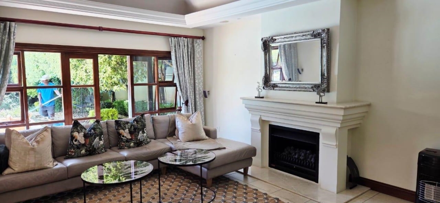 To Let 4 Bedroom Property for Rent in Bryanston East Gauteng