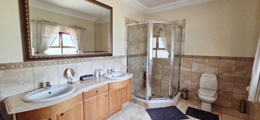 To Let 4 Bedroom Property for Rent in Bryanston East Gauteng