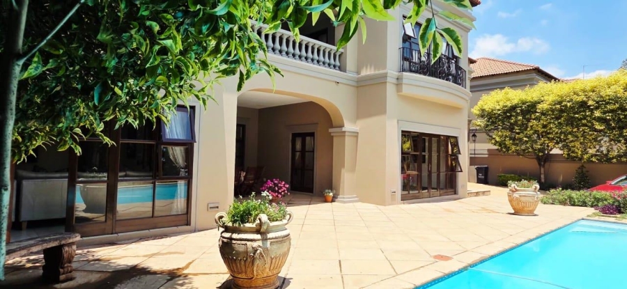 To Let 4 Bedroom Property for Rent in Bryanston East Gauteng