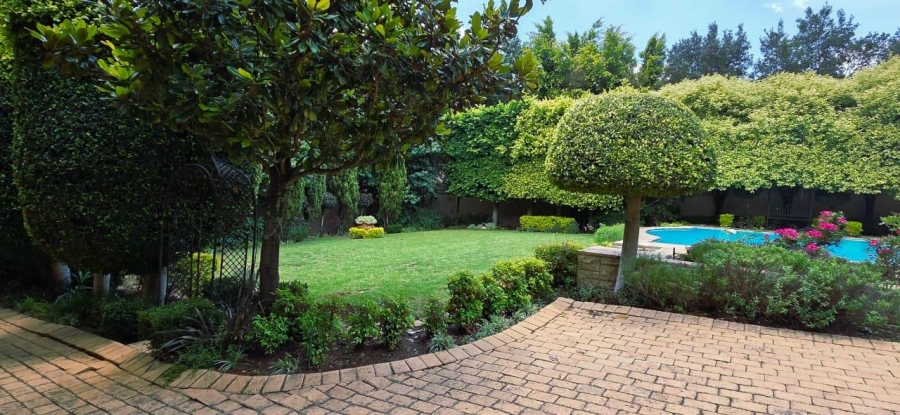 To Let 4 Bedroom Property for Rent in Bryanston East Gauteng