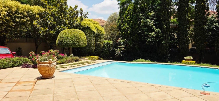 To Let 4 Bedroom Property for Rent in Bryanston East Gauteng