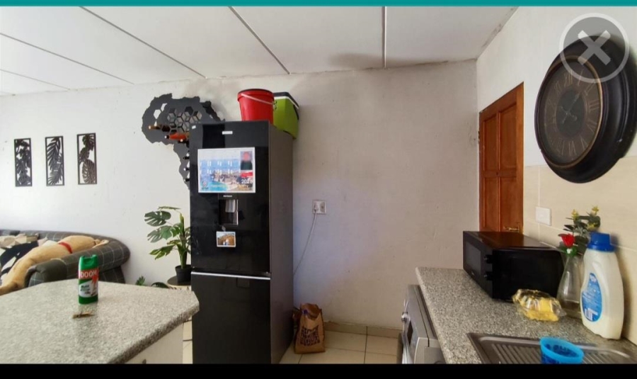 2 Bedroom Property for Sale in Chloorkop Gauteng