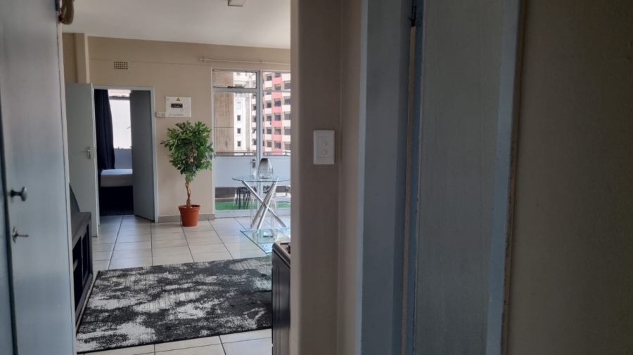 1 Bedroom Property for Sale in Braamfontein Gauteng