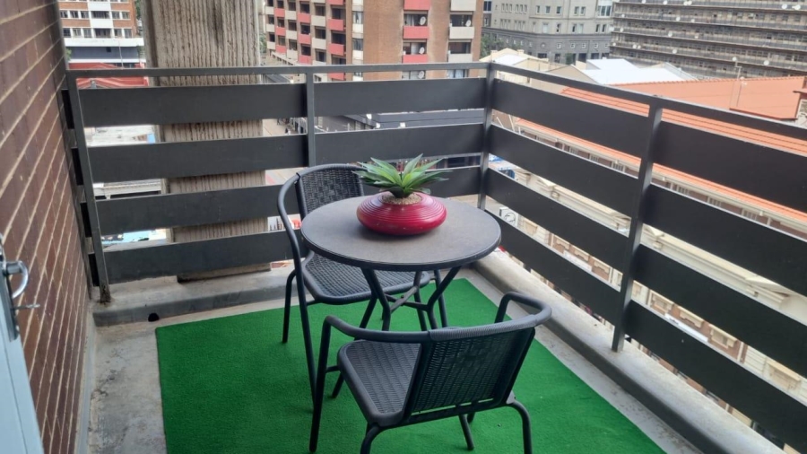 1 Bedroom Property for Sale in Braamfontein Gauteng