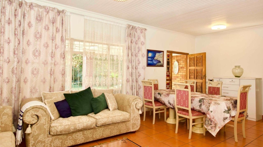 8 Bedroom Property for Sale in Clubview Gauteng