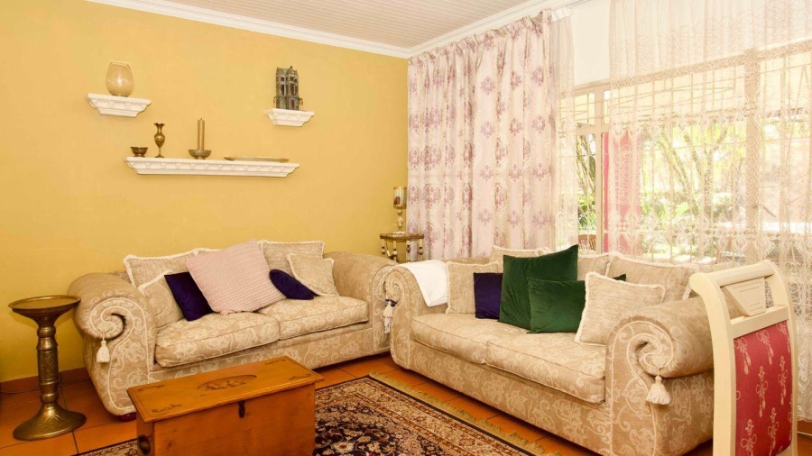 8 Bedroom Property for Sale in Clubview Gauteng