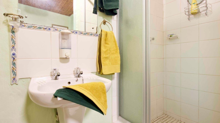 8 Bedroom Property for Sale in Clubview Gauteng