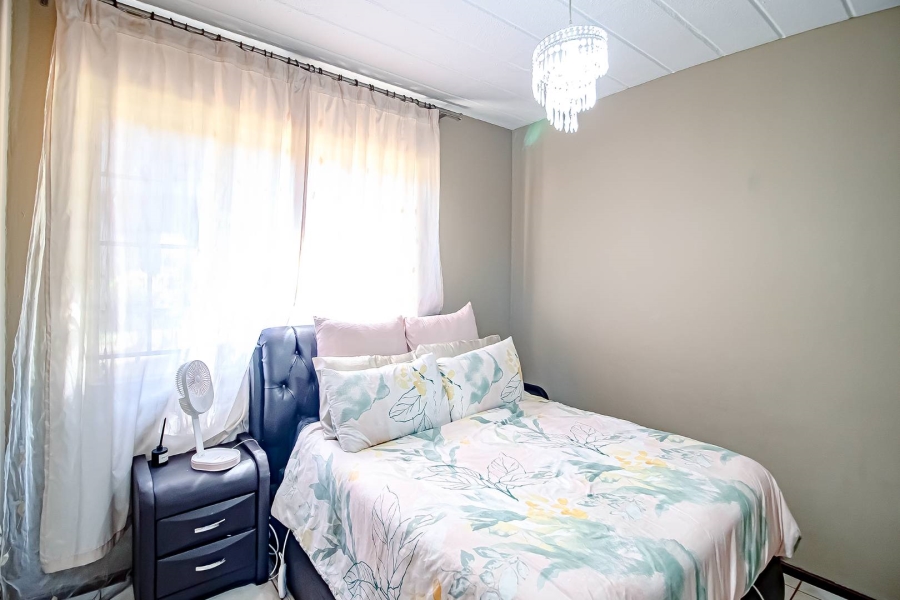 2 Bedroom Property for Sale in Die Hoewes Gauteng