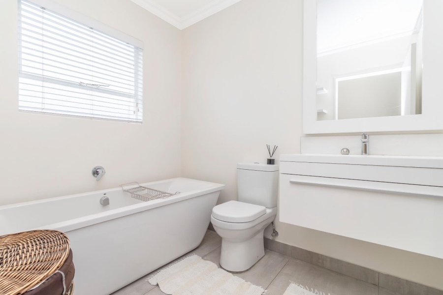 To Let 3 Bedroom Property for Rent in Kyalami Estates Gauteng