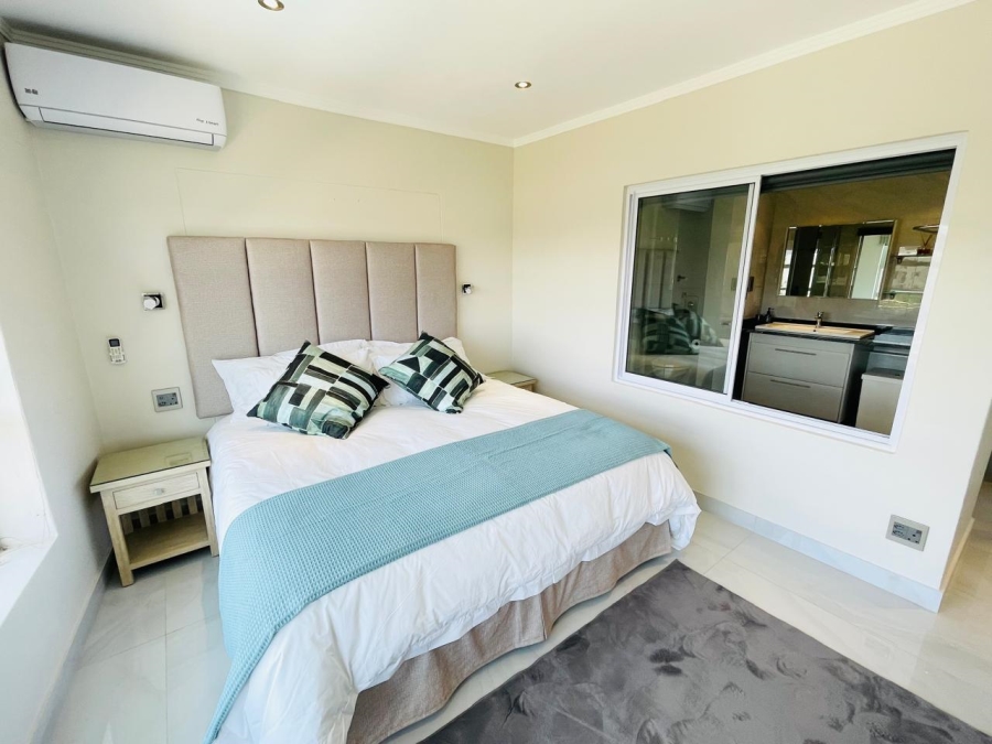To Let 2 Bedroom Property for Rent in Sandhurst Gauteng