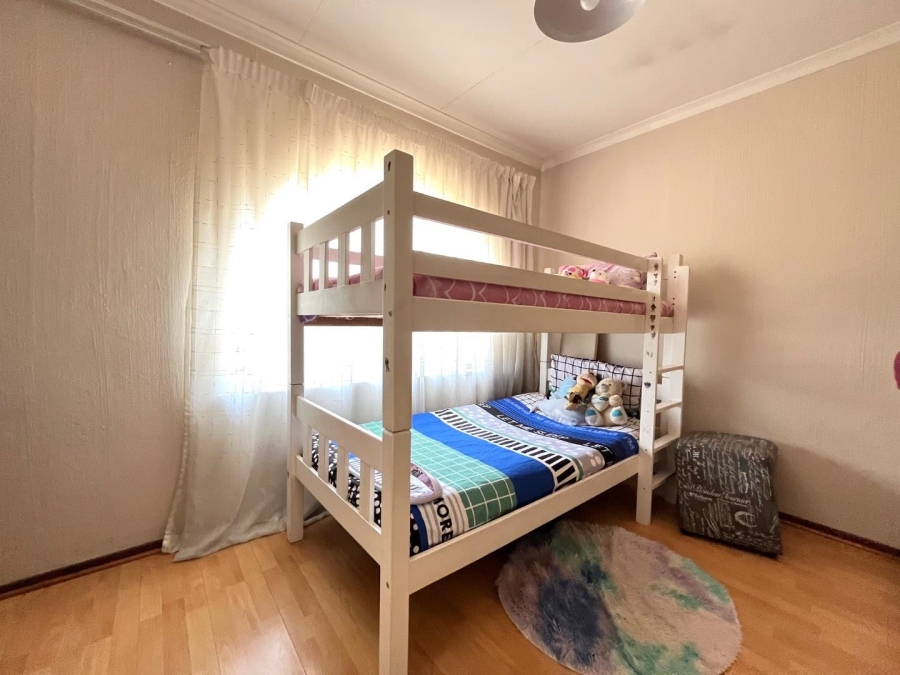 2 Bedroom Property for Sale in Rembrandt Park Gauteng