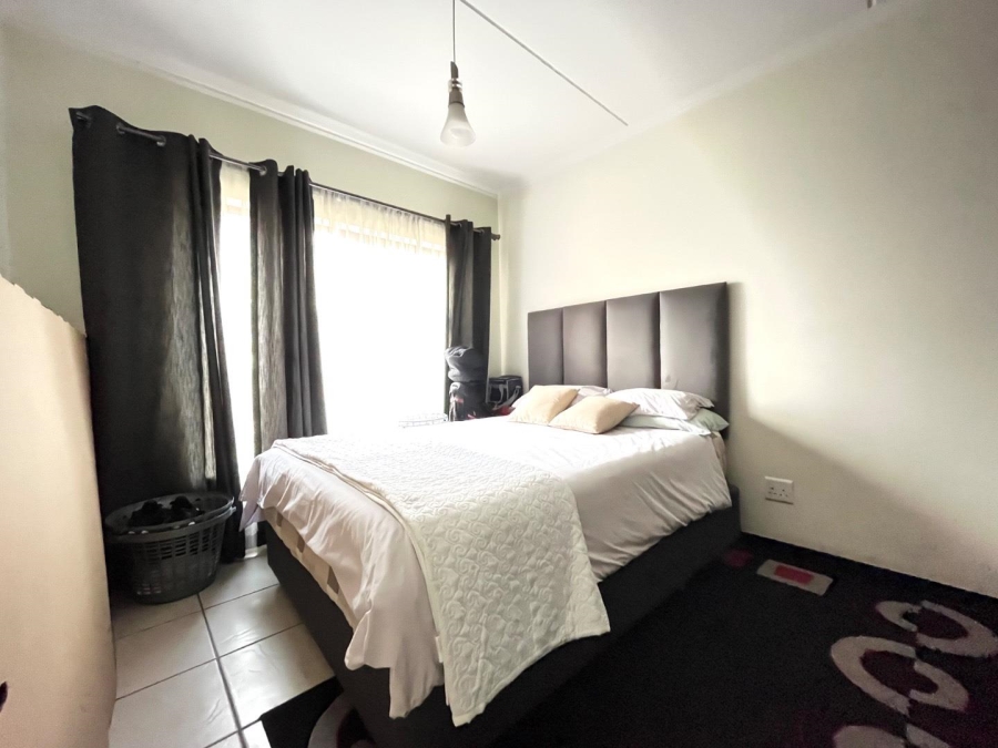 2 Bedroom Property for Sale in Greenstone Gate Gauteng