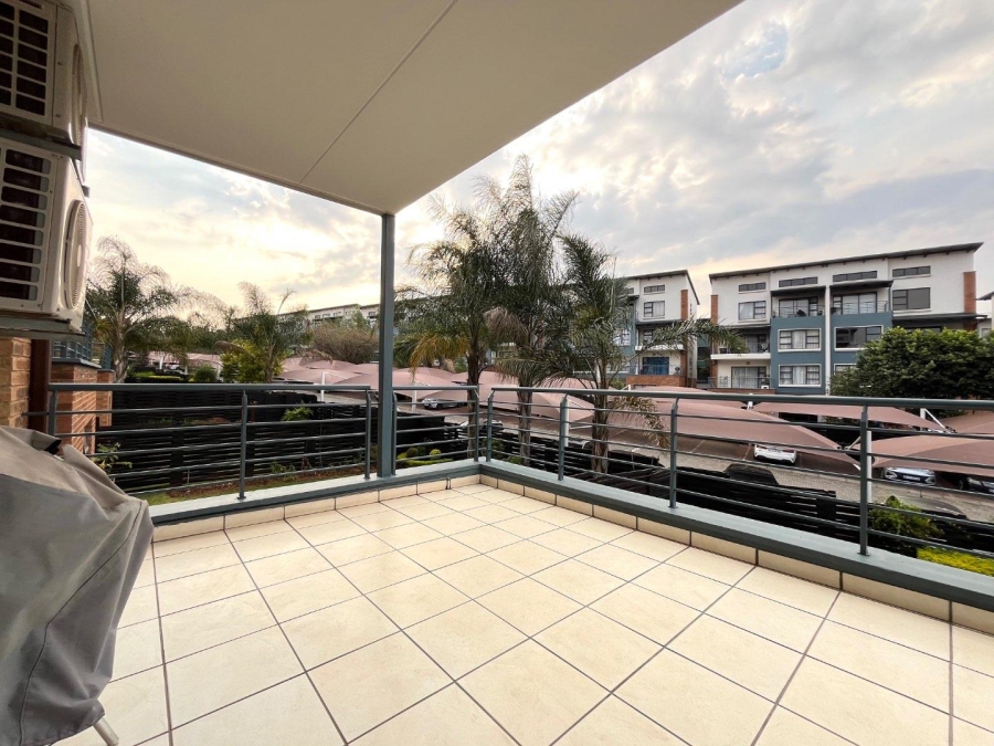 2 Bedroom Property for Sale in Greenstone Gate Gauteng