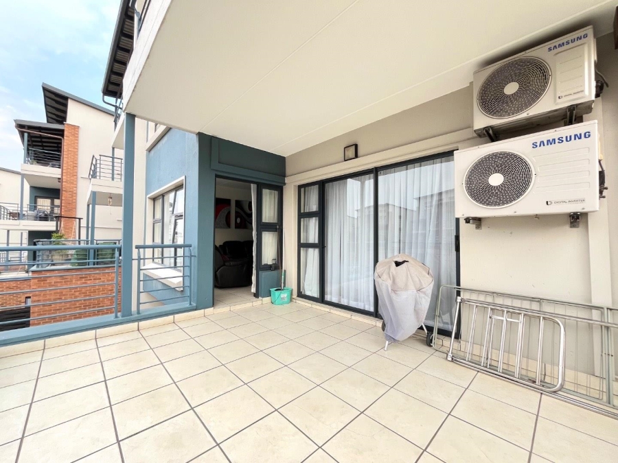 2 Bedroom Property for Sale in Greenstone Gate Gauteng