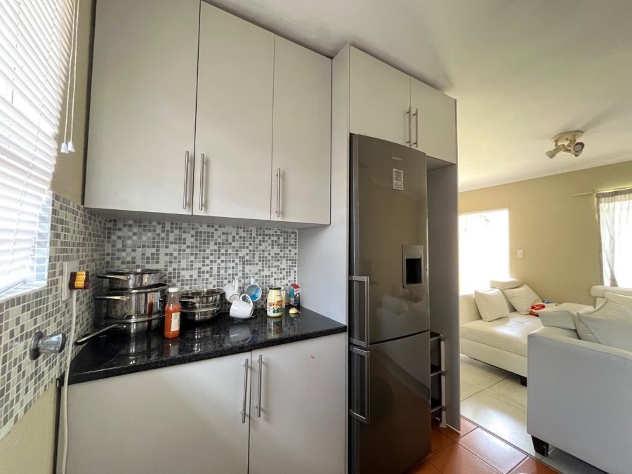 2 Bedroom Property for Sale in Rembrandt Park Gauteng