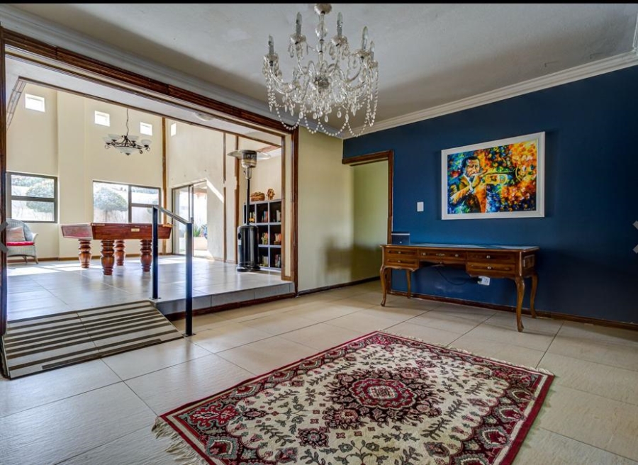 6 Bedroom Property for Sale in Van Riebeeck Park Gauteng