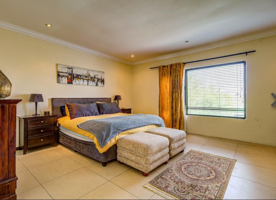 6 Bedroom Property for Sale in Van Riebeeck Park Gauteng