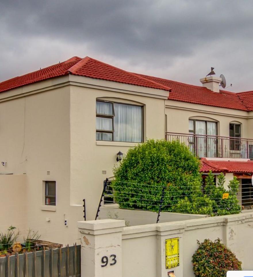 6 Bedroom Property for Sale in Van Riebeeck Park Gauteng