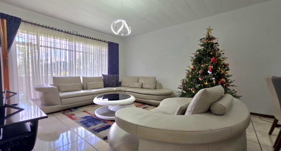 3 Bedroom Property for Sale in New Redruth Gauteng