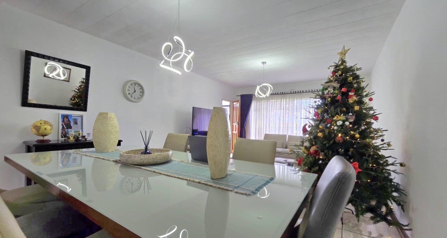 3 Bedroom Property for Sale in New Redruth Gauteng