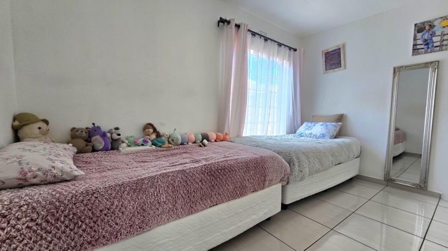 3 Bedroom Property for Sale in New Redruth Gauteng