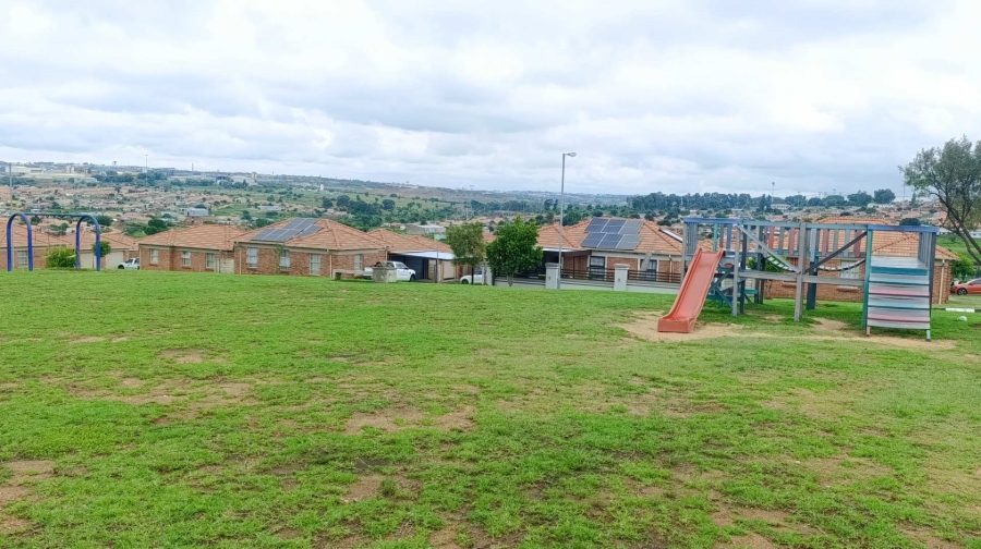 3 Bedroom Property for Sale in Thatch Hill Estate Gauteng