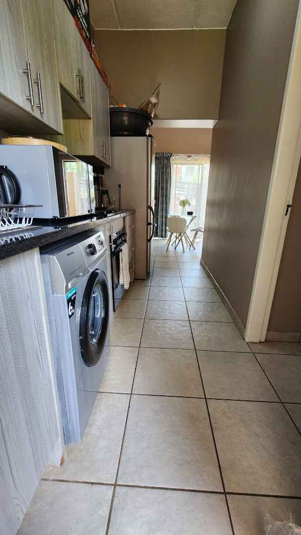 1 Bedroom Property for Sale in Montana Gauteng