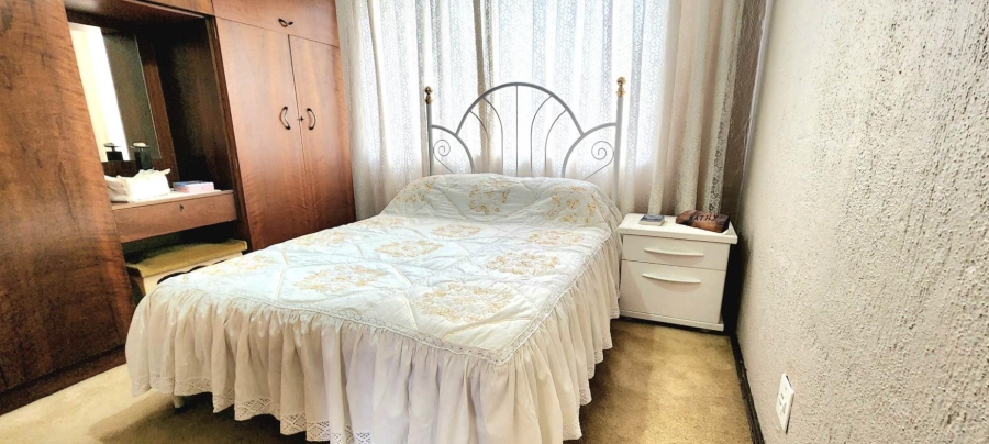 4 Bedroom Property for Sale in Verwoerdpark Gauteng