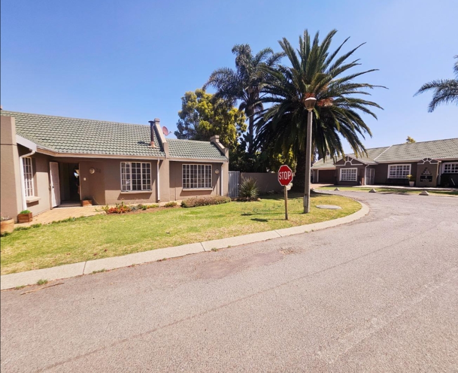 3 Bedroom Property for Sale in Verwoerdpark Gauteng