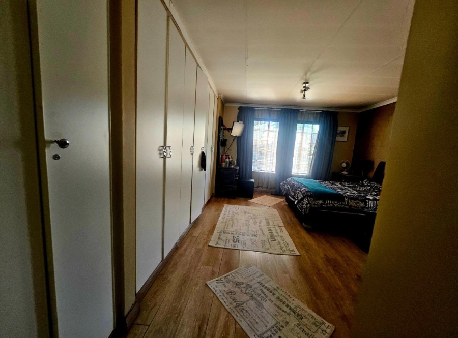 3 Bedroom Property for Sale in Verwoerdpark Gauteng