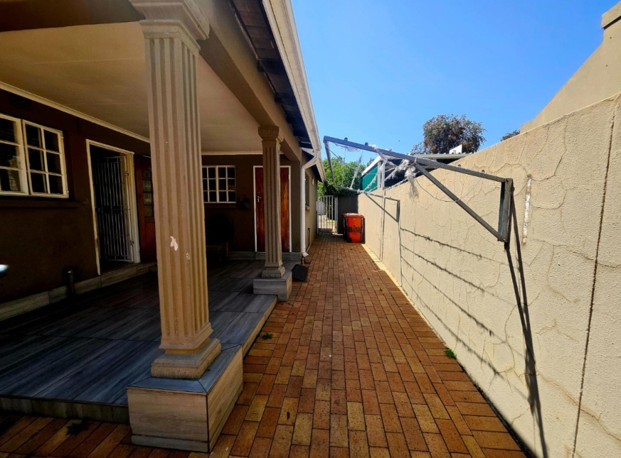 3 Bedroom Property for Sale in Verwoerdpark Gauteng