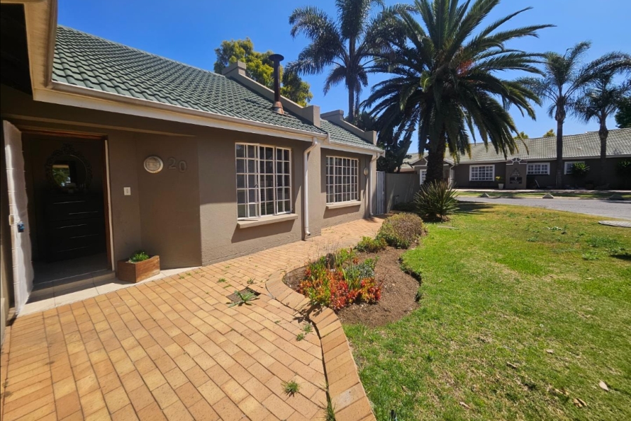 3 Bedroom Property for Sale in Verwoerdpark Gauteng