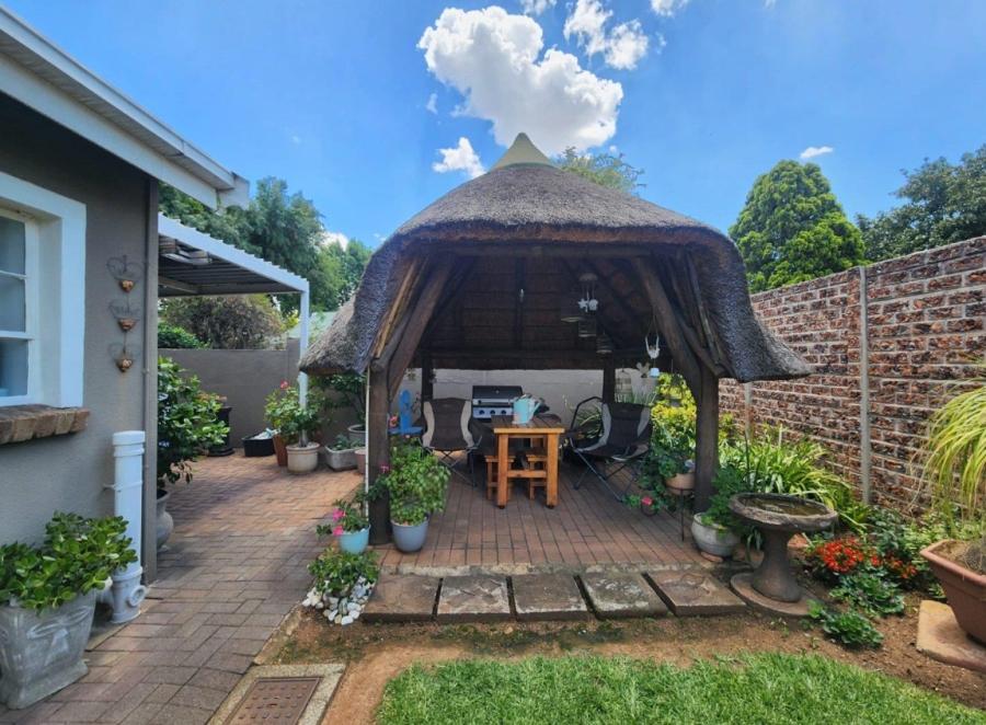 2 Bedroom Property for Sale in Verwoerdpark Gauteng